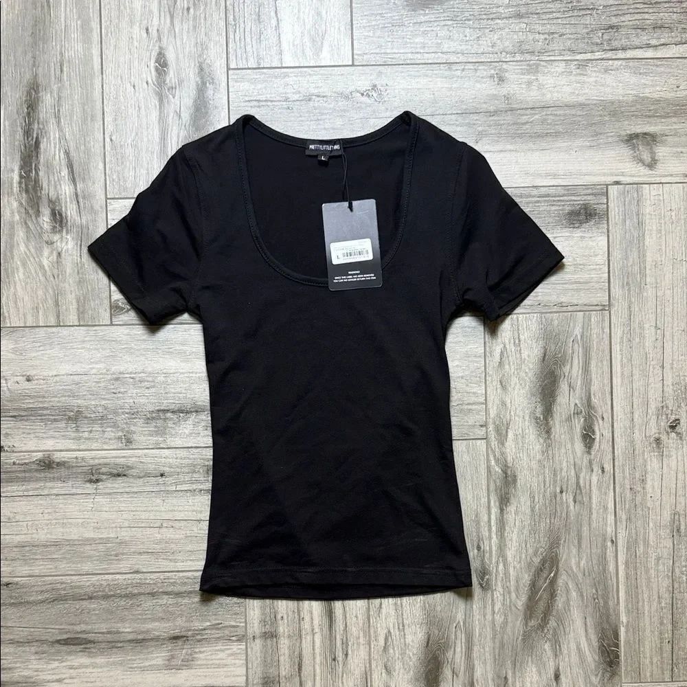 PrettyLittleThing Classic Black Short Sleeve Tee